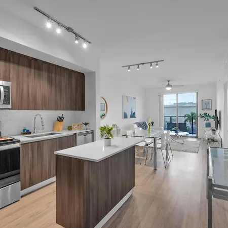Modern 1 Bedroom In The Heart Of Downtown Doral